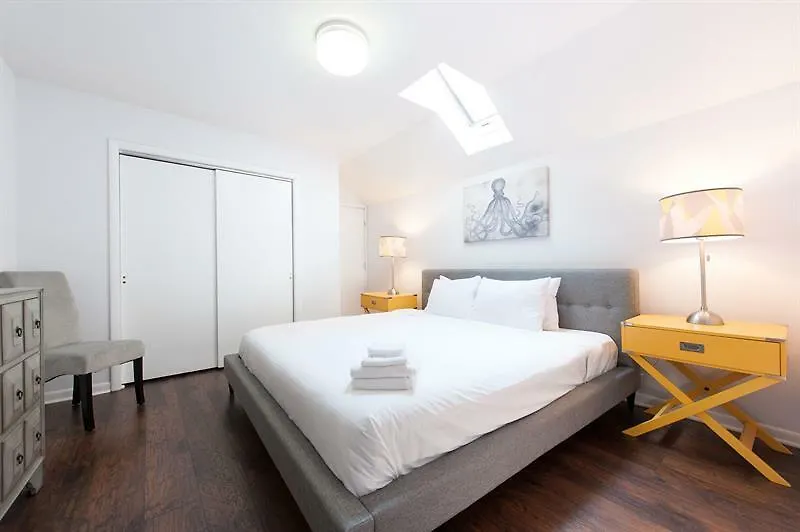 Bi Level 3Br In Lake View By Sonder-1