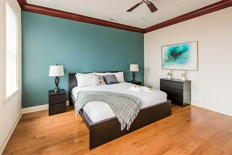 Penthouse 3Br In Lincoln Park By Sonder-1