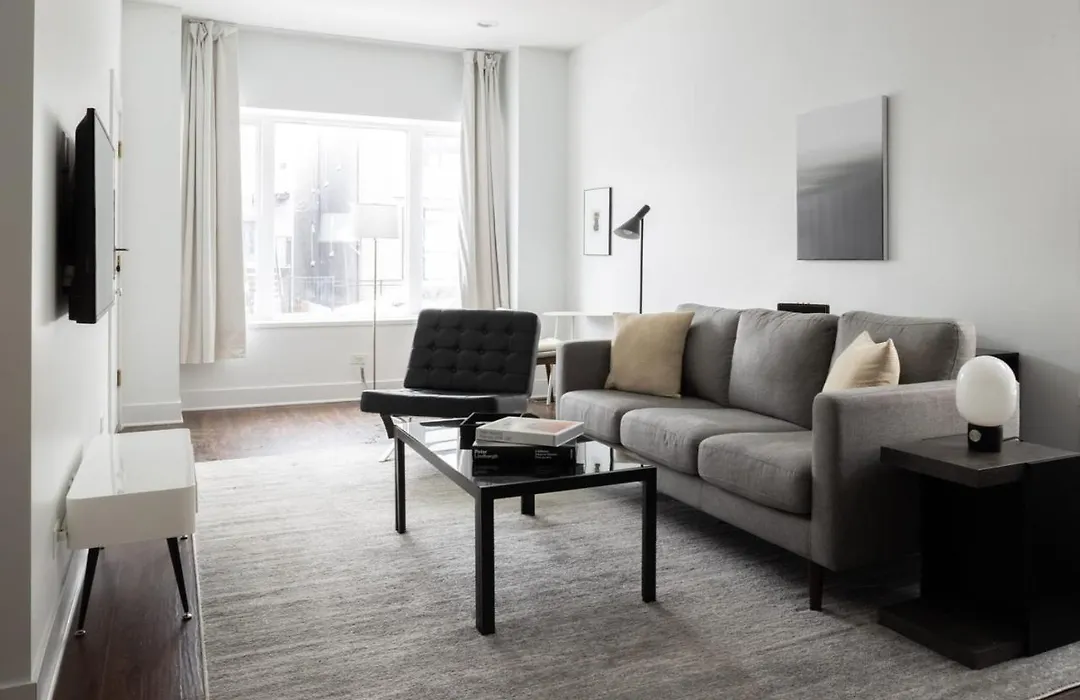 Frontdesk Bright 3 Bedroom Apt Near Soldier Field-1