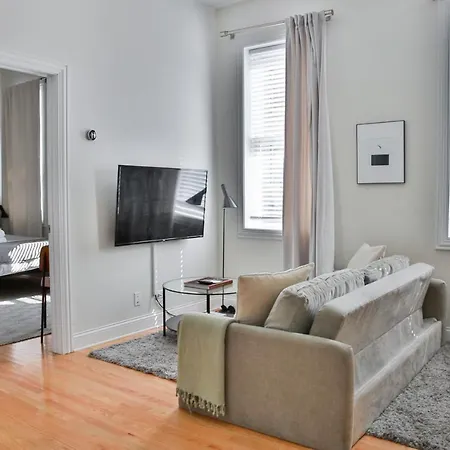 Frontdesk Updated West Town 2 Bedroom Apt With W&D-3