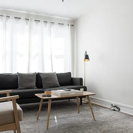 Frontdesk Wicker Park 2 Bedroom Apt With Courtyard-3