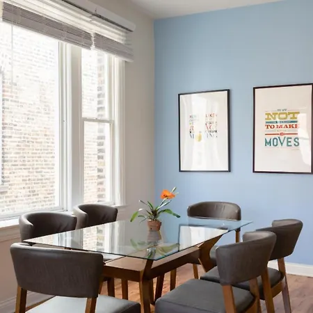 Updated Wicker Park 3Br With W&D By Zencity-2