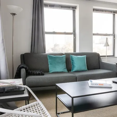 Frontdesk Comfy 2 Bedroom Apt By Hyde Park Art Center-3