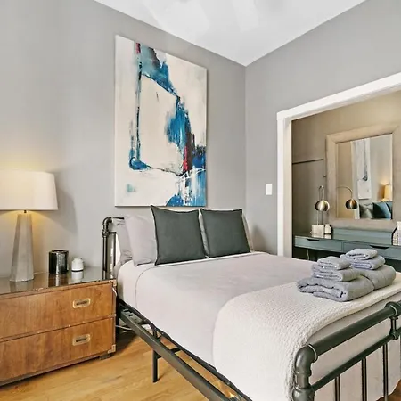 Feel The Vibe 2Br Designer Apartment - Halsted 3D-2
