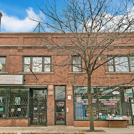2Br Minimalist Apt In Logan Sq Near Train & Stores - Milwaukee 2-3