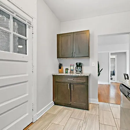 Roomy 3Br Apt Near Beach, Park & Loyola - Lunt 2N-2