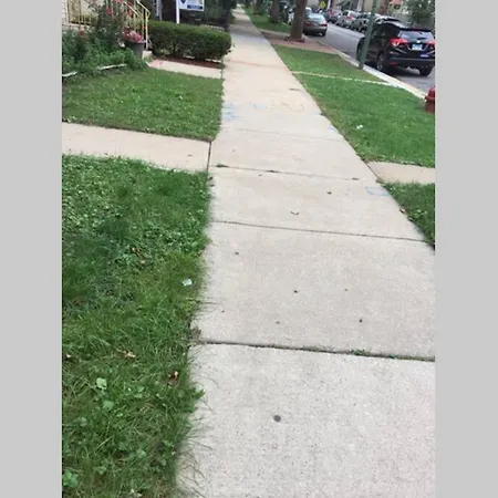 Entire Modern 2 Bedroom Apartment-3