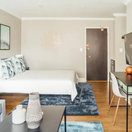 Fully Furnished Studio With Wifi Amazing Deal! - Oakdale 413 - Moved Inventory-2