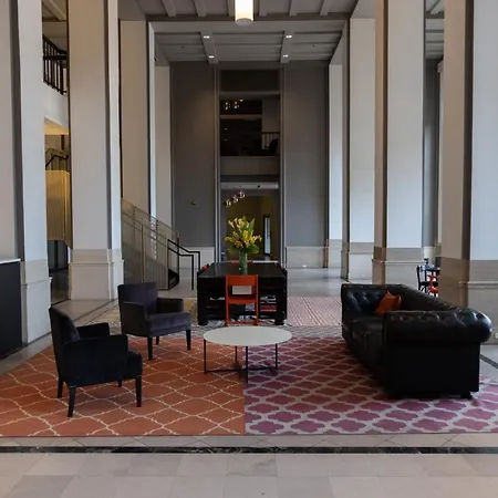 Frontdesk Dashing 1 Bedroom Apt Near The Smart Museum-2
