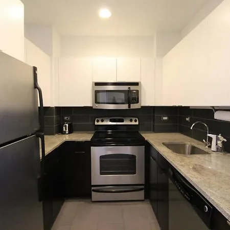 Frontdesk Chic 1 Bedroom Apt Near 57Th Street Beach-2