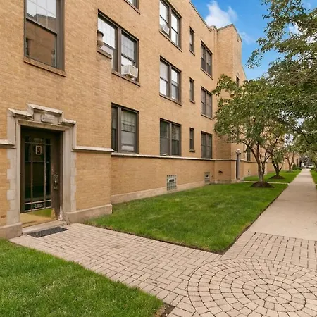 Well-Furnished 1Br Apt In Popular Spot - Belmont J3-3