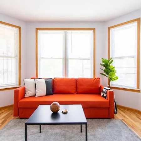 Hip And Trendy 2Br Apartment In Logan Square!-2