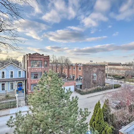 Chicago Condo With Balcony Walk To Cta Stations!-3