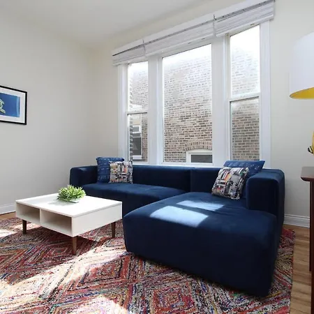 Frontdesk Wicker Park 2 Bedroom Apt With Laundry-3