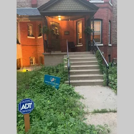 Large Executive Row House In Historic Pullman-2