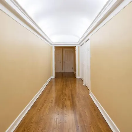 Massive 4 Bedroom 3 Bath Condo 2 Blocks From Beach-3