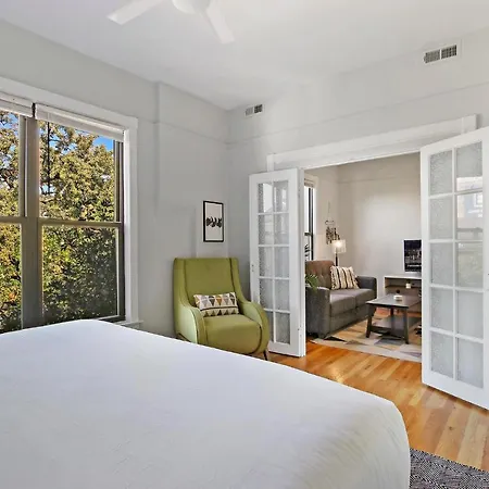 Comfy & Bright 3Br Fully Furnished Apt - Lincoln 3E-3