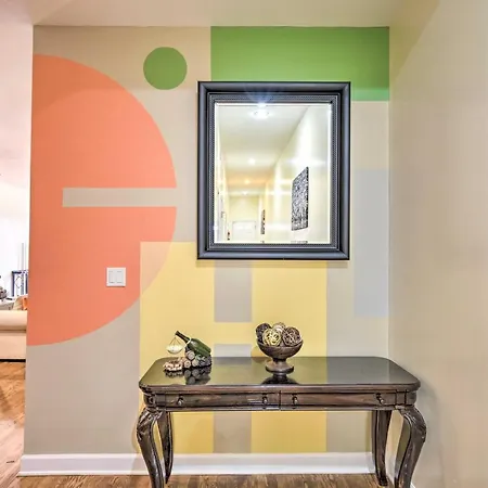 2-Story Modern Apt About 5 Mi To Dtwn Chicago!-3