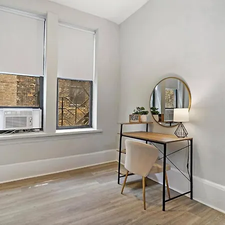 Wonderful 2-Bedroom Apt Near Restaurants - Hubbard 4-2