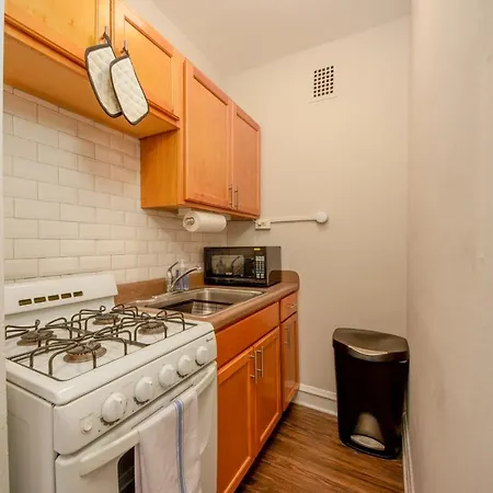 Frontdesk Studio Apt Near South Shore Center-3
