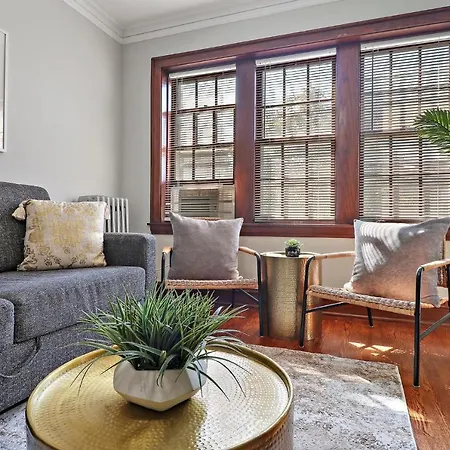 1Br Contemporary Apt With Laundry Facility - Lockwood 1 & 2-3