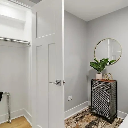 2Br Apartment Close To Local Cafes & Stores - Magnolia G-2