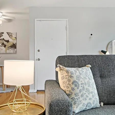 Quiet 1Br Spot Perfectly Situated Dine & Shop - Bell E3-3