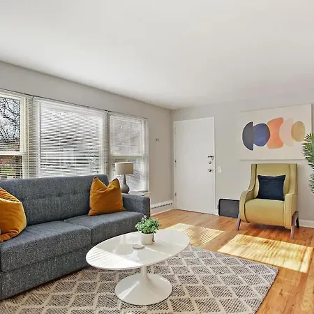 Roomy 1-Bedroom Apt In Bowmanville - Foster 1E-3
