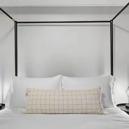 Stylish & Blissful 2Br Apartment In Chicago - Barry 837-Gb-2