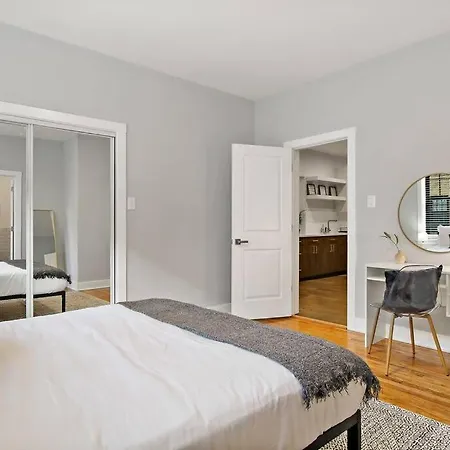 3Br Beautifully Designed Apt Close To Shops - Belmont A3-3