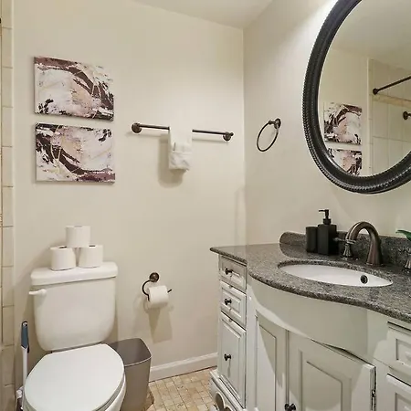 1Br Apartment With Spacious Living Area - Chestnut 07B-2