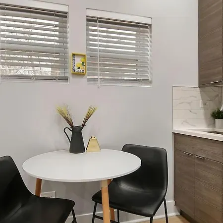 Comfortable & Furnished Studio Apt With Wi-Fi - Magnolia Ch-3