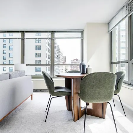 Lakeview 1Br W Rooftop Pool Nr Wrigley Field Chi-374-3