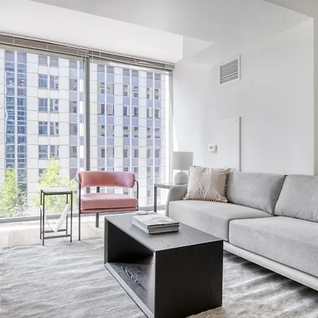 Loop Studio W Gym Pool Lounge 1 Block From L Chi-694-3