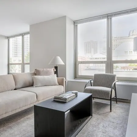 Lakeview Studio W Pool Gym Nr Lincoln Park Chi-712-2