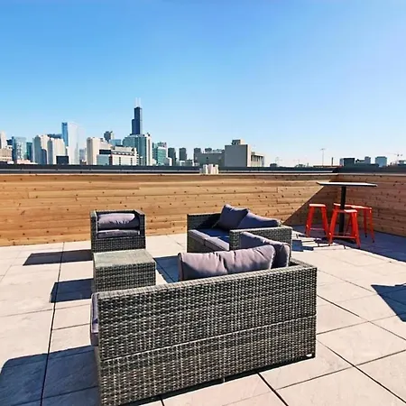 Spacious River W 2Br W Wd Next To L Chi-329-3