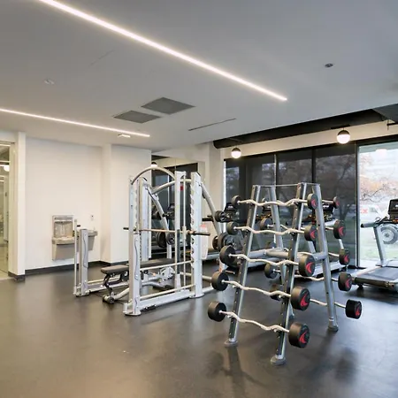 Medical District 2Br W Gym Wd 1 Block To L Chi-427-2