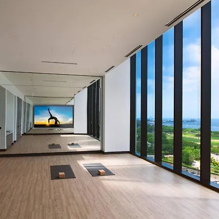 S Loop 1Br W Pool Gym Spa Nr Grant Park Chi-743-3