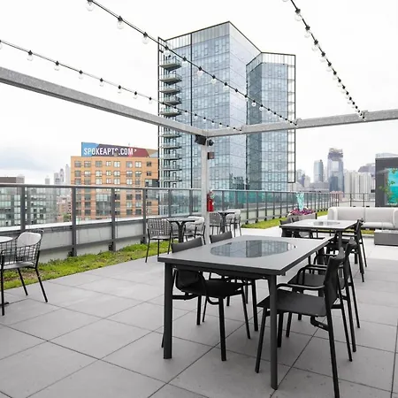 River West 1Br W Gym Bbq Roof Nr Blue Line Chi-852-2