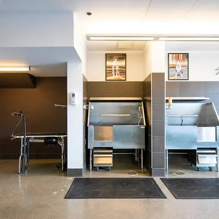 Near North 1Br W Doorman Wd Gym Nr I-90 Chi-872-2