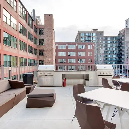 W Loop 1Br W Gym Pool In Heart Of Greektown Chi-536-3