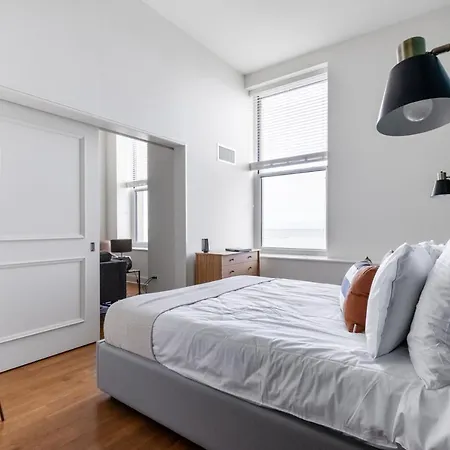 Streeterville 1Br W Lake Views Pool Deck Gym Chi-186-2