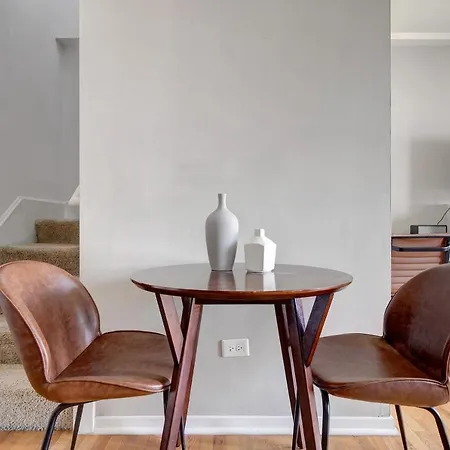 Loop 2Br W Gym Doorman Nr L Parks Chi-319-2