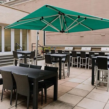 Streeterville Studio W Pool Dog Run Nr Beach Chi-582-3