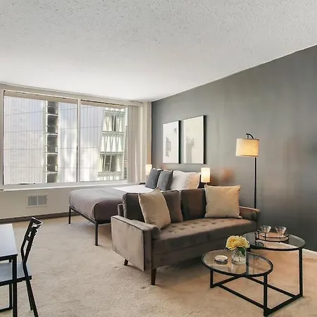 Sleek Gold Coast Studio Apartment - Chestnut 19E-3