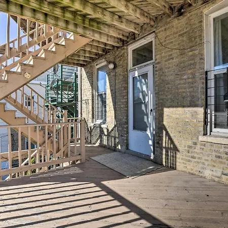 Elegant Chicago Retreat With Spacious Balcony!-2
