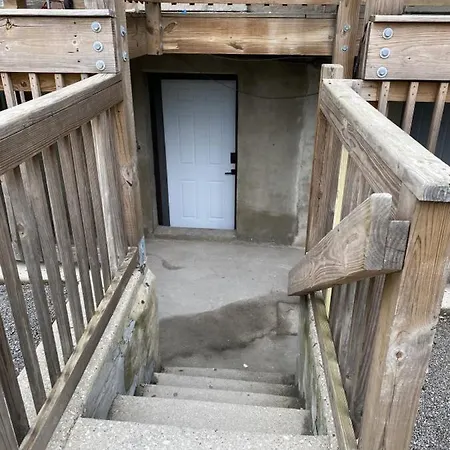 Modern 3 Bedroom Close To Downtown Chicago-2