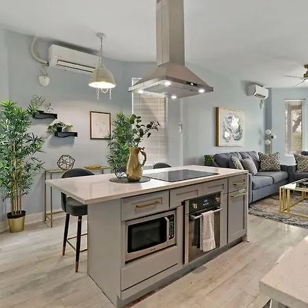 Ferienwohnung 2Br Urban Gem In Logan Square, Pet Friendly!-2