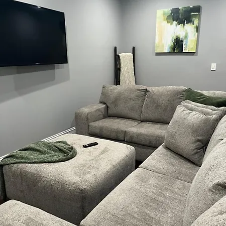 Upscale Apartment Westside Of Chicago-2