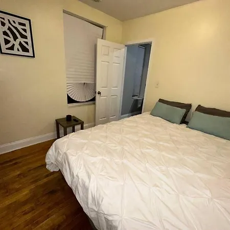 Spacious And Cozy Free Wi-Fi & Parking-2